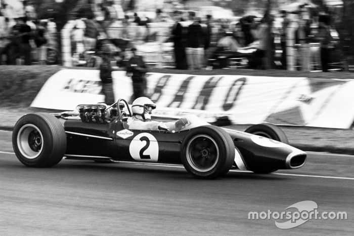 1967: Denny Hulme consigue con Brabham su único título venciendo a Brabham