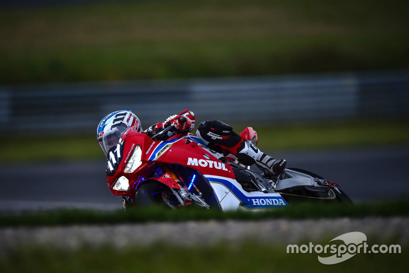 10. #111 Honda Endurance Racing - Julien da Costa, Sebastien Gimbert, Freddy Foray - +8 Runden