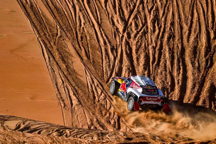 #302 JCW X-Raid Team: Stephane Peterhansel, Paulo Fiuza