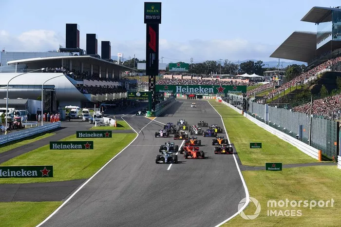 Valtteri Bottas, Mercedes AMG W10, Sebastian Vettel, Ferrari SF90Charles Leclerc, Ferrari SF90, Lewis Hamilton, Mercedes AMG F1 W10 y Max Verstappen, Red Bull Racing RB15 al inicio