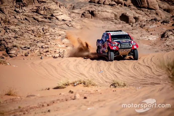 #304 Toyota Gazoo Racing: Giniel De Villiers, Alex Haro Bravo