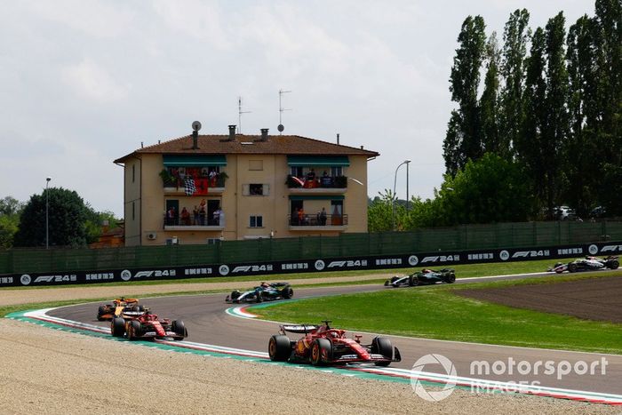 Charles Leclerc, Ferrari SF-24 Carlos Sainz, Ferrari SF-24