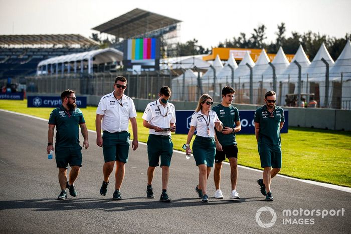 Lance Stroll, Aston Martin recorre la pista 