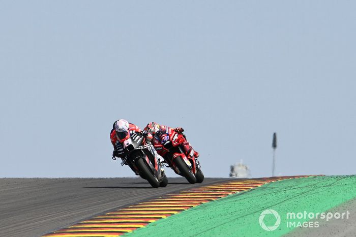 Aleix Espargaró, Aprilia Racing Team