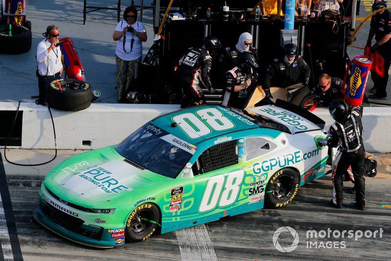 Gray Gaulding, SS Green Light Racing, Chevrolet Camaro pit stop