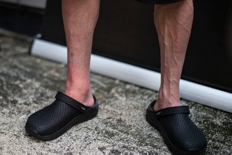 Les jambes de Cal Crutchlow, LCR Honda Castrol, de retour de blessure