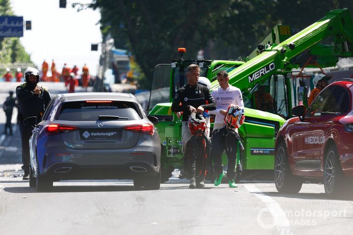 André Lotterer, Andretti Autosport, Sébastien Buemi, Envision Racing, se quitan el casco tras un accidente