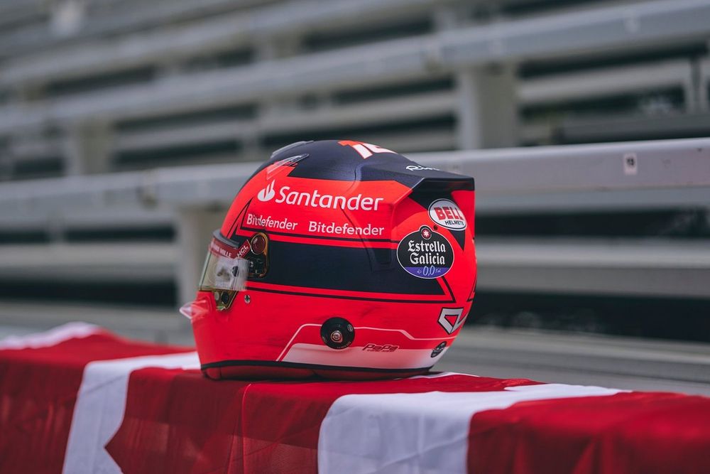 Casco homenaje de Charles Leclerc, Ferrari