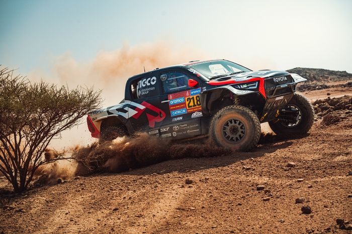 #218 Toyota Gazoo Racing Toyota: Saood Wariawa, Francois Cazalet