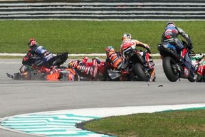 Jack Miller, Red Bull KTM Factory Racing, Fabio Quartararo, Yamaha Factory Racing, Brad Binder, Red Bull KTM Factory Racing Crash