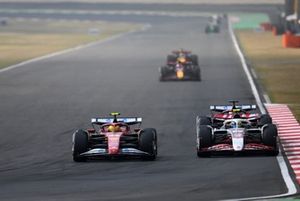 Lewis Hamilton, Ferrari, Oliver Bearman, Haas F1 Team