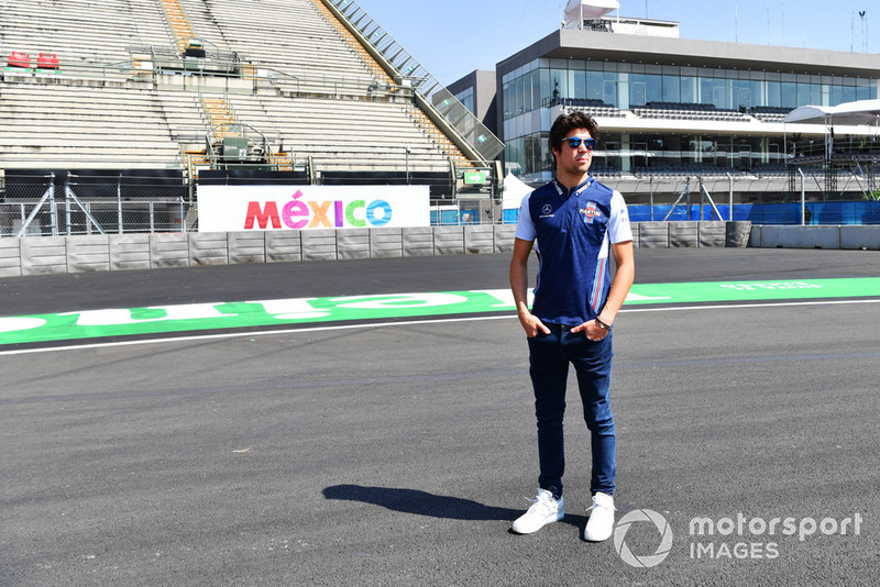 Lance Stroll, Williams Racing, fait une reconnaissance de la piste