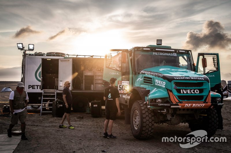 #505 Team De Rooy Iveco: Federico Villagra, Ricardo Torlaschi, Adrian Yacopini