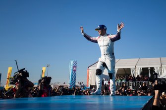Sam Bird, Envision Virgin Racing, 3° classificato, festeggia sul podio