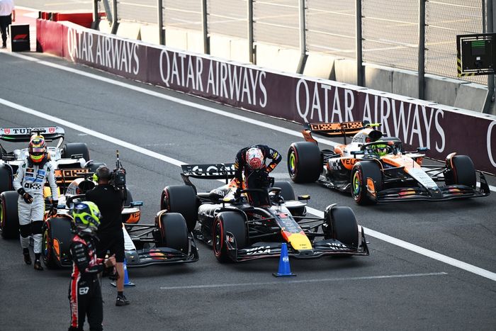 Lando Norris, McLaren, Oscar Piastri, McLaren, Max Verstappen, Red Bull Racing