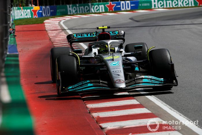 Lewis Hamilton, Mercedes W13