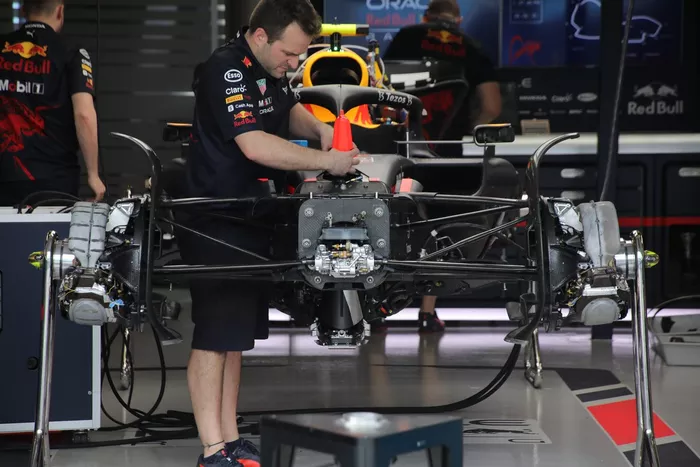 Suspensión delantera del Red Bull Racing RB18