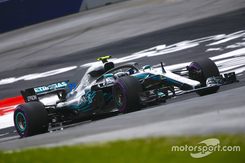 1: Valtteri Bottas, Mercedes AMG F1 W09, 1'03.130