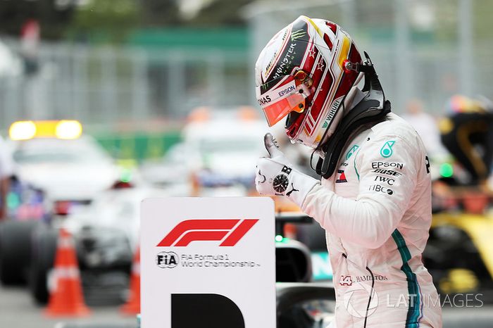 Ganador de la carrera Lewis Hamilton, Mercedes AMG F1