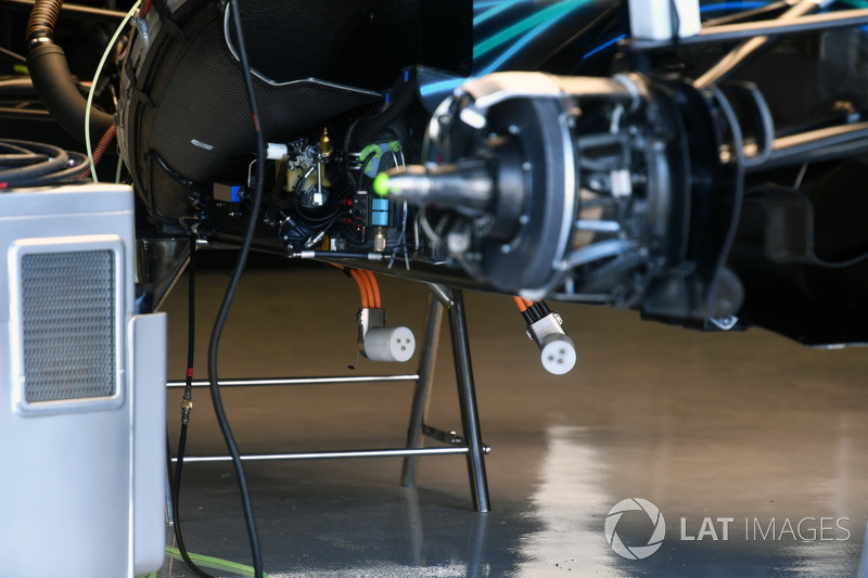 Mercedes-AMG F1 W09 detalle
