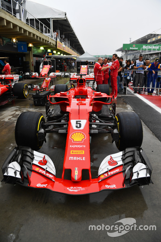 四   location   autódromo josé carlos pace   车队  法拉利车队