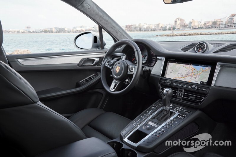 Porsche Macan S 2019 року