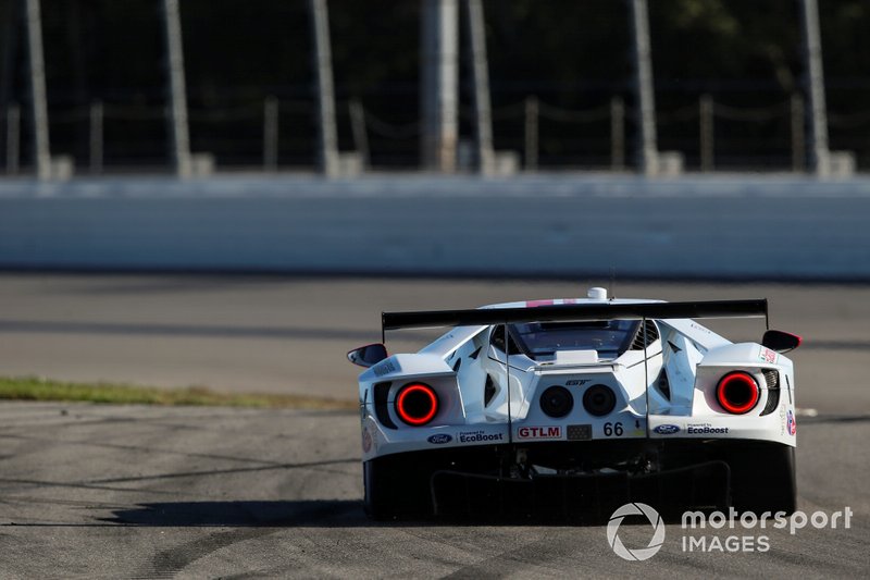 Джой Хенд, Дирк Мюллер, Себастьен Бурдэ, Ford Chip Ganassi Racing, Ford GT (№66)