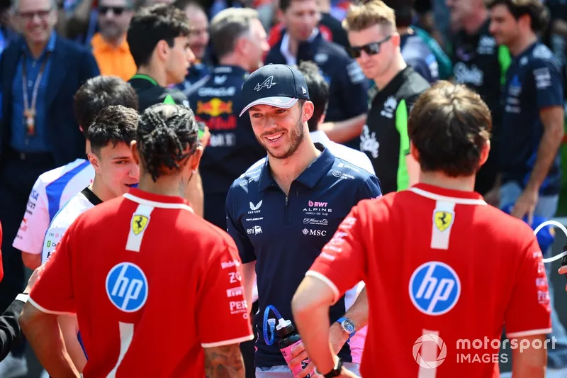 Charles Leclerc, Ferrari, Lewis Hamilton, Pierre Gasly, Alpine, Isack Hadjar, RB F1 Team