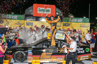 Ganador, Brad Keselowski, Team Penske, Ford Fusion Miller Genuine Draft