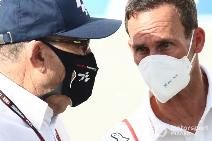Carmelo Carmelo Ezpeleta, CEO Dorna Sports, Alberto Puig, Director de Repsol Honda Team