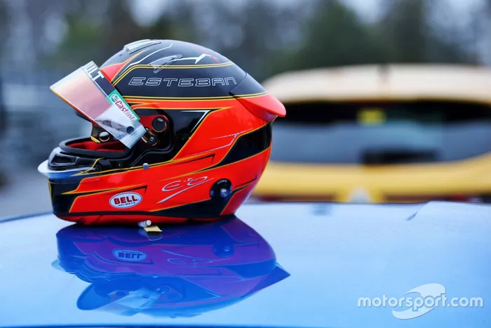 Helmet of Esteban Ocon, Alpine