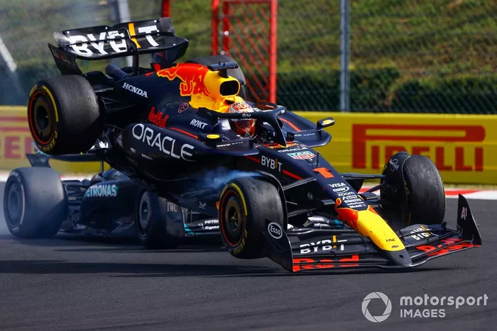 Max Verstappen, Red Bull Racing RB20, Lewis Hamilton, Mercedes F1 W15, chocan