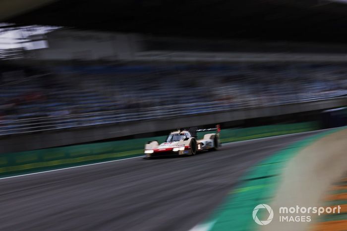 #12 Hertz Team Jota Porsche 963: Will Stevens, Callum Ilott, Norman Nato
