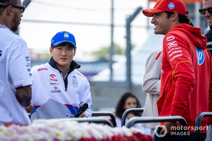 Yuki Tsunoda, Visa Cash App RB F1 Team, Carlos Sainz, Scuderia Ferrari