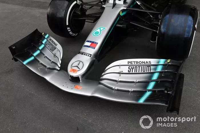 Alerón delantero del Mercedes AMG W10 