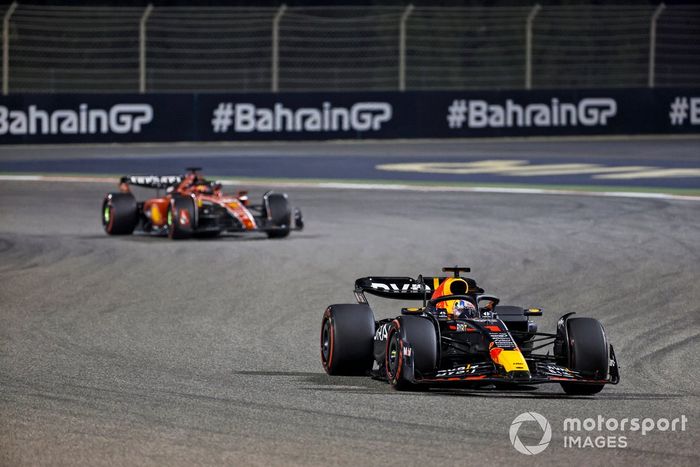 Max Verstappen, Red Bull Racing RB19, Charles Leclerc, Ferrari SF-23