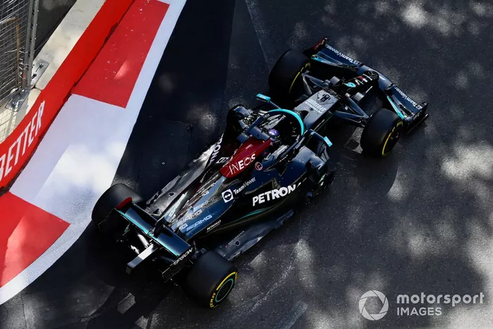 Lewis Hamilton, Mercedes W12