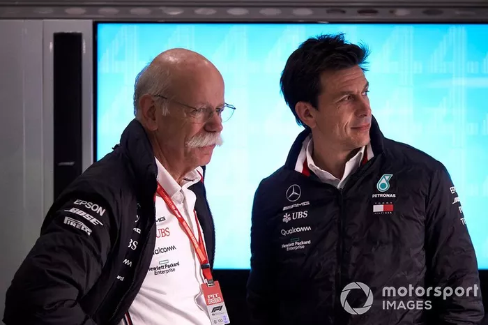 Dr Dieter Zetsche, CEO, Mercedes Benz y Toto Wolff, Mercedes AMG
