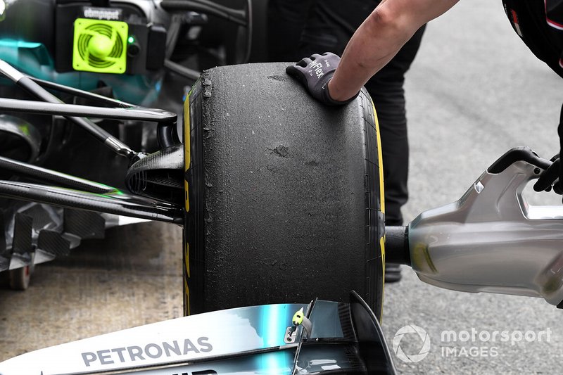 Mercedes-AMG F1 W10 brake cooler