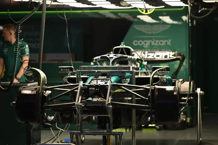 Aston Martin AMR23 detalles técnicos
