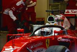 Sebastian Vettel, Ferrari SF16-H mit dem Halo-Cockpit-Cover