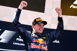 Max Verstappen, Red Bull Racing viert zijn eerste overwinning in de Formule 1