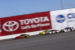 Martin Truex Jr., Furniture Row Racing Toyota leads