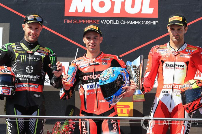 Podium: Ganador, Marco Melandri, Aruba.it Racing-Ducati SBK Team, segundo, Jonathan Rea, Kawasaki Racing, tercero, Xavi Fores, Barni Racing Team