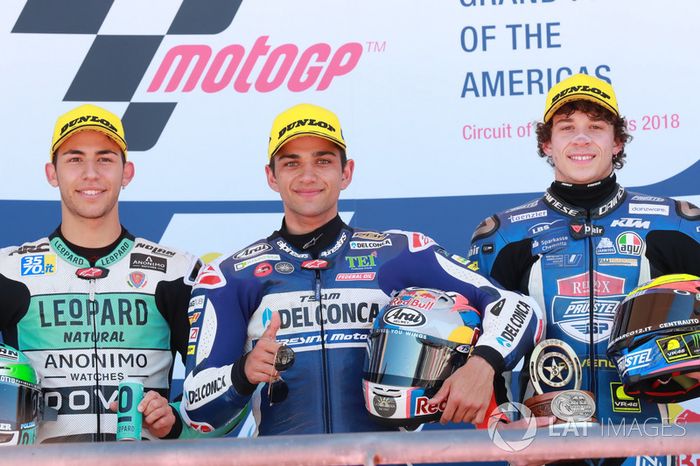Podium: segundo, Enea Bastianini, Leopard Racing, ganador, Jorge Martin, Del Conca Gresini Racing Moto3, tercero, Marco Bezzecchi, Prüstel GP
