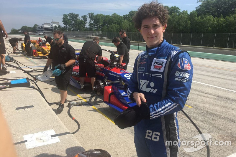 Matheus Leist em teste para Indy em Road America