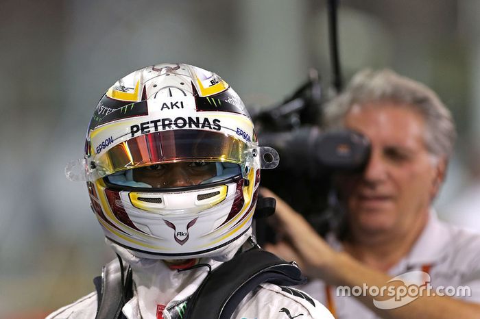 Ganador de la pole Lewis Hamilton, Mercedes AMG F1