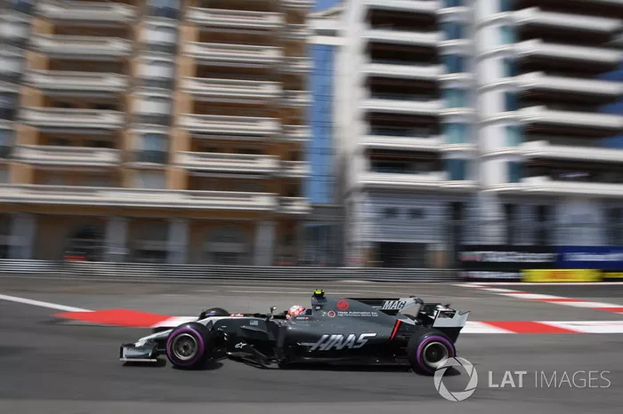 Decoración renovada del Haas F1 Team VF-17 desde mitad de temporada