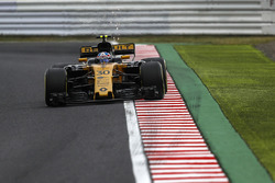 Jolyon Palmer, Renault Sport F1 Team RS17 sparks