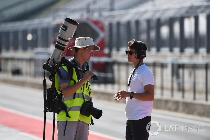 Photographer Nyck De Vries, McLaren